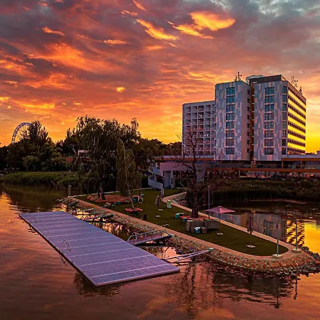 Helikon, Hotel Keszthely