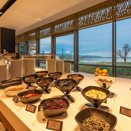 Helikon, Hotel 4*