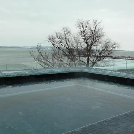 Helikon, Szálloda 4*