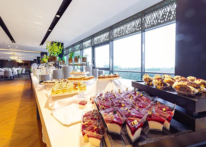 Helikon, Szálloda 4*